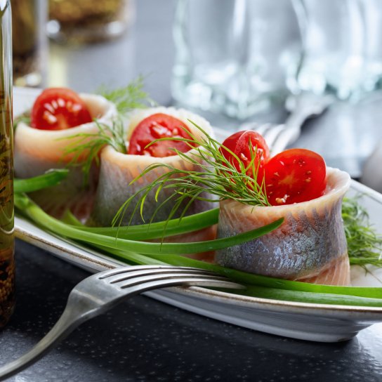 Рулети з оселедця