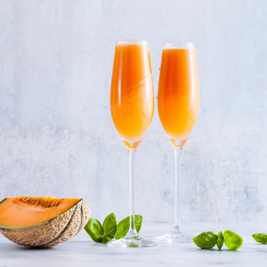 Коктель з вином і динею