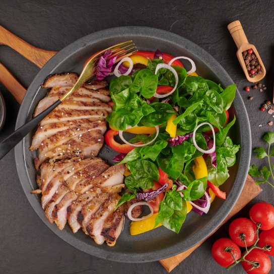 М'ясо з овочами і зеленню