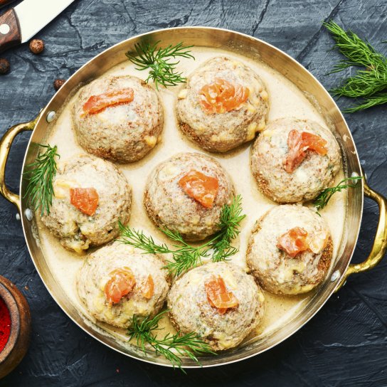 Рибні фрикадельки у соусі