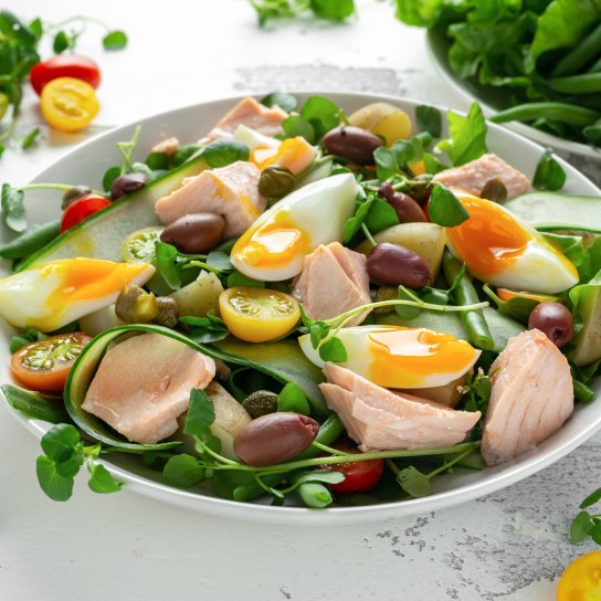 Нісуаз з лососем і стручковою квасолею