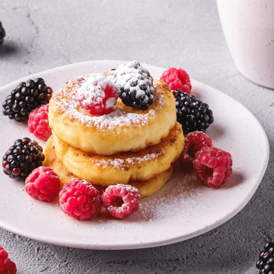 Сирники з ягодами