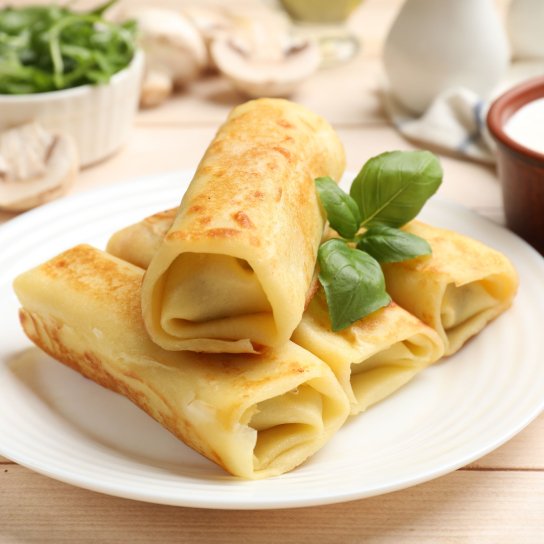 Млинці з бюджетною начинкою з варених яєць