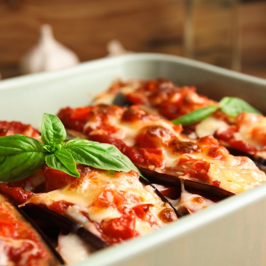 Баклажани з курячим філе