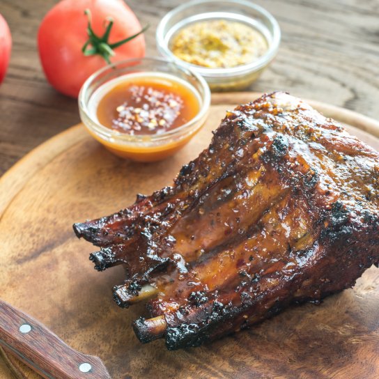 Свиняча корейка на кістці