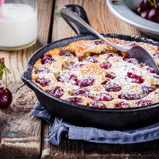 Вишневий клафуті - пиріг
