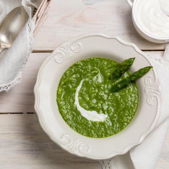 Суп зі спаржі