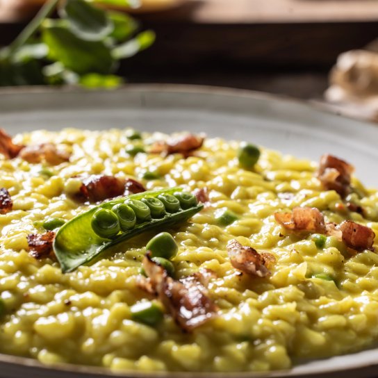ризото з беконом і горошком