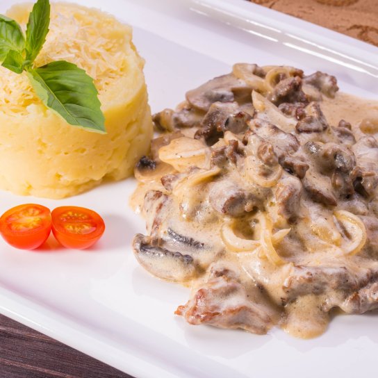 Гриби у сметані