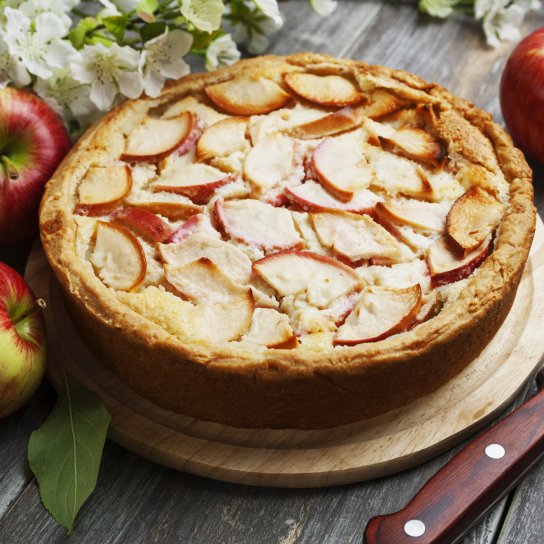 Яблочные шарлотки