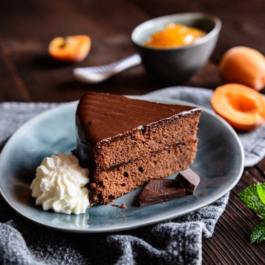 Бюджетний шоколадний торт без масла