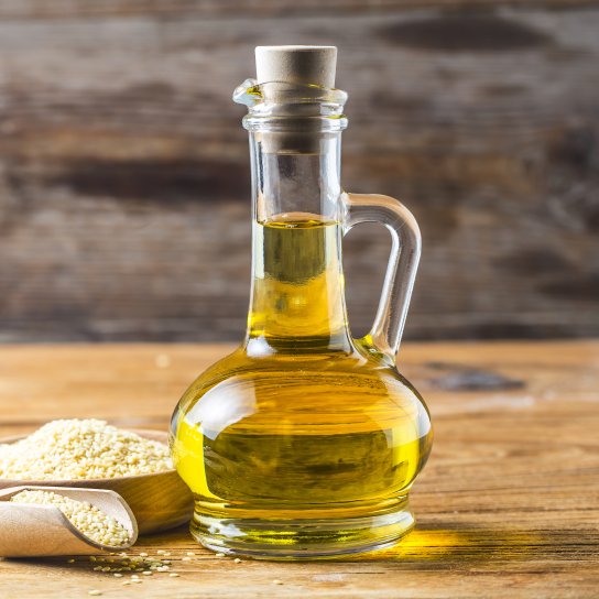 Посуд із соняшниковою олією