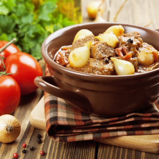 Баранина з чорносливом і картоплею