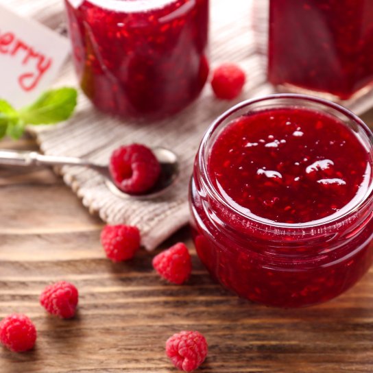 Варення на сковороді з малини