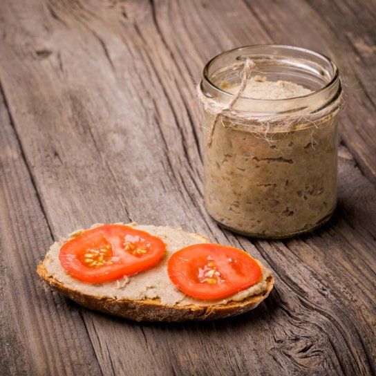 Намазка із соняшникового насіння та в’ялених томатів