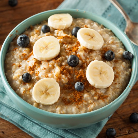 Вівсянка з ягодами і медом
