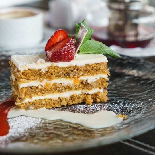 Морквяний торт з кавою