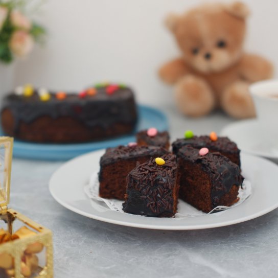 Яблучно-шоколадний торт