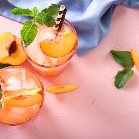 Компот из яблок и нектаринов