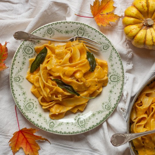 Паста в тыквенно-сливочном соусе — быстрый ужин