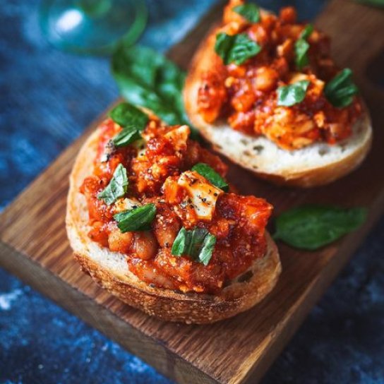 Канапка з квасолею