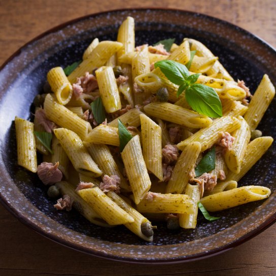 Паста з тунцем та страчателою