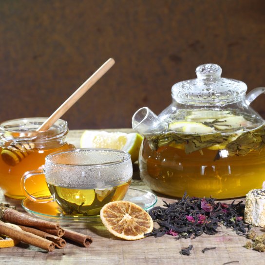 Зеленый чай с корицей и имбирем