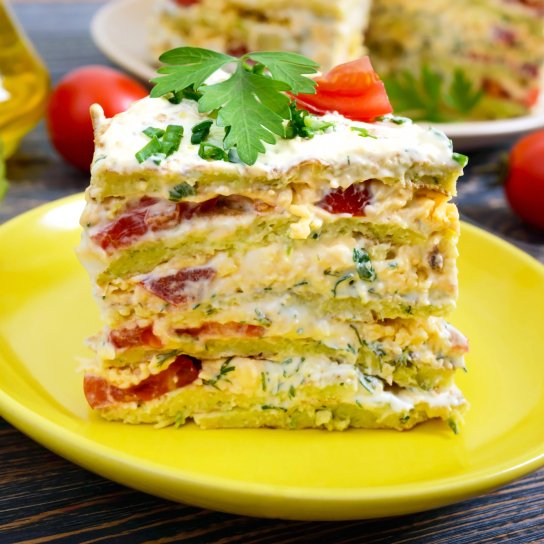 Кабачковий торт з крабовими паличками