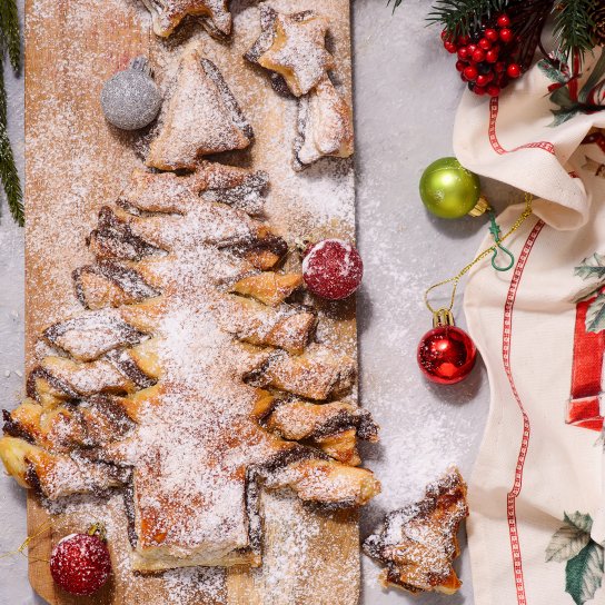 Ялинка з листкового тіста