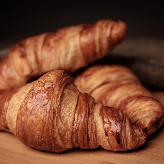 Корнеті і круасани
