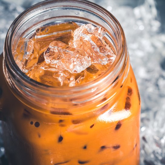 Солодкий гонконгський чай зі згущеним молоком