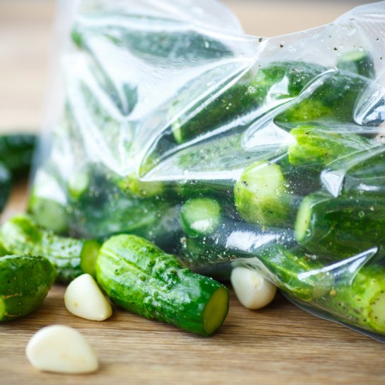 Малосольні огірки за 10 хвилин від Ярославського