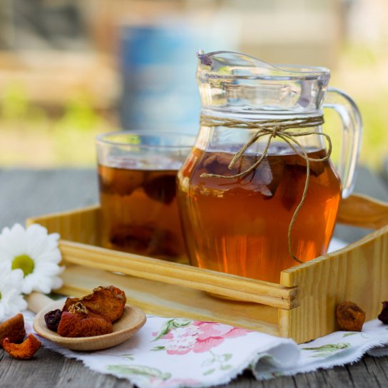 Березовий сік із сухофруктами