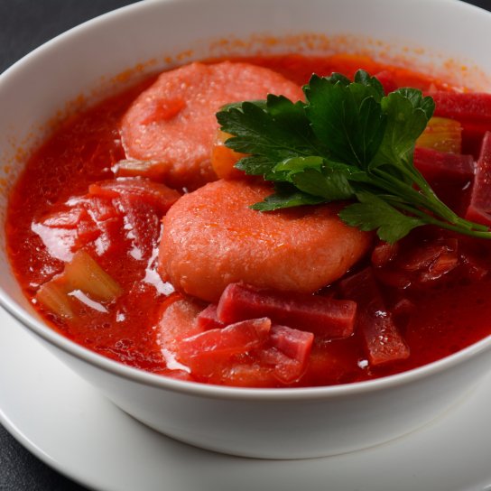 Червоний суп кубе