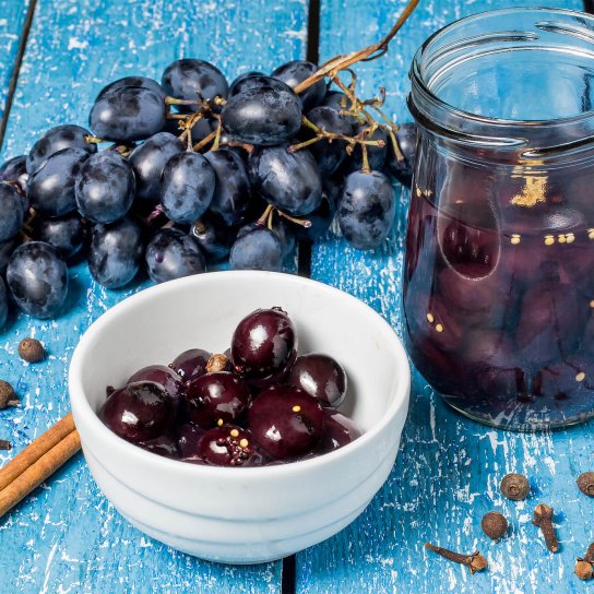 Маринований виноград на зиму