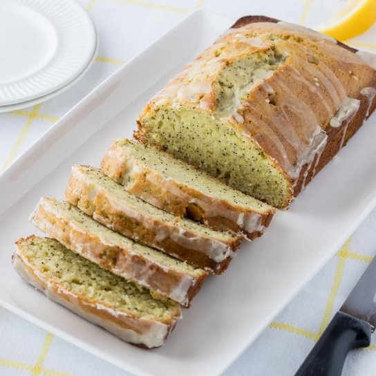 Лимонно-банановий хліб з маком