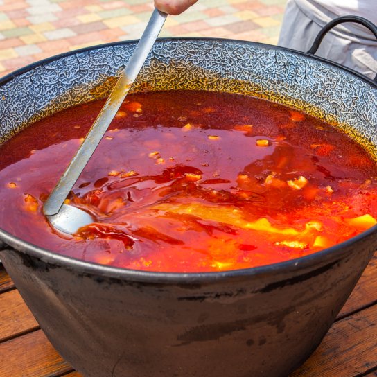 Бограч в казані