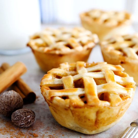 Солодкі кошики з сухофруктами