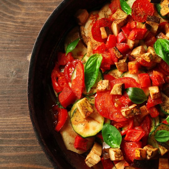 Соте з кабачків і баклажанів у духовці