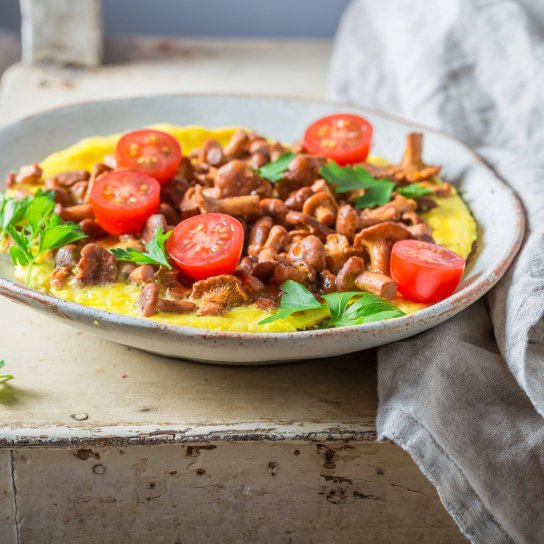 Лисички, смажені з помідорами