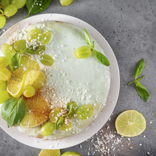 Виноградний торт з кремом