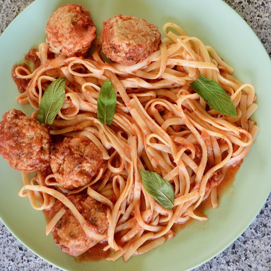 Локшина з мітболами Клопотенко