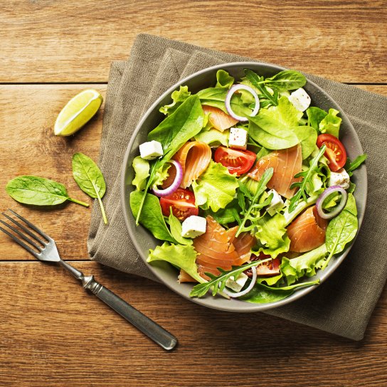 Салат з лососем