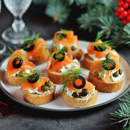 канапки з лососем