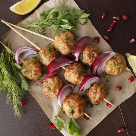 Шашлички з фрикадельок