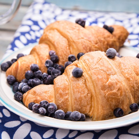 Круасани з чорницею