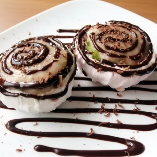 Десерт із зефіру і фруктів