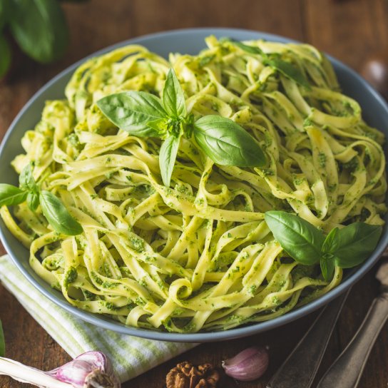 Корисна паста із соусом песто