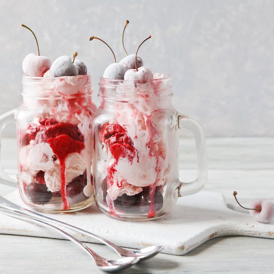 Вишнево-смородинове морозиво