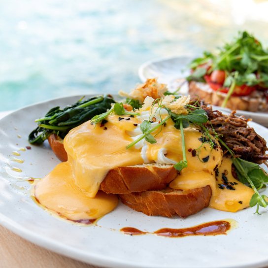 Яйца бенедикт по-кубински